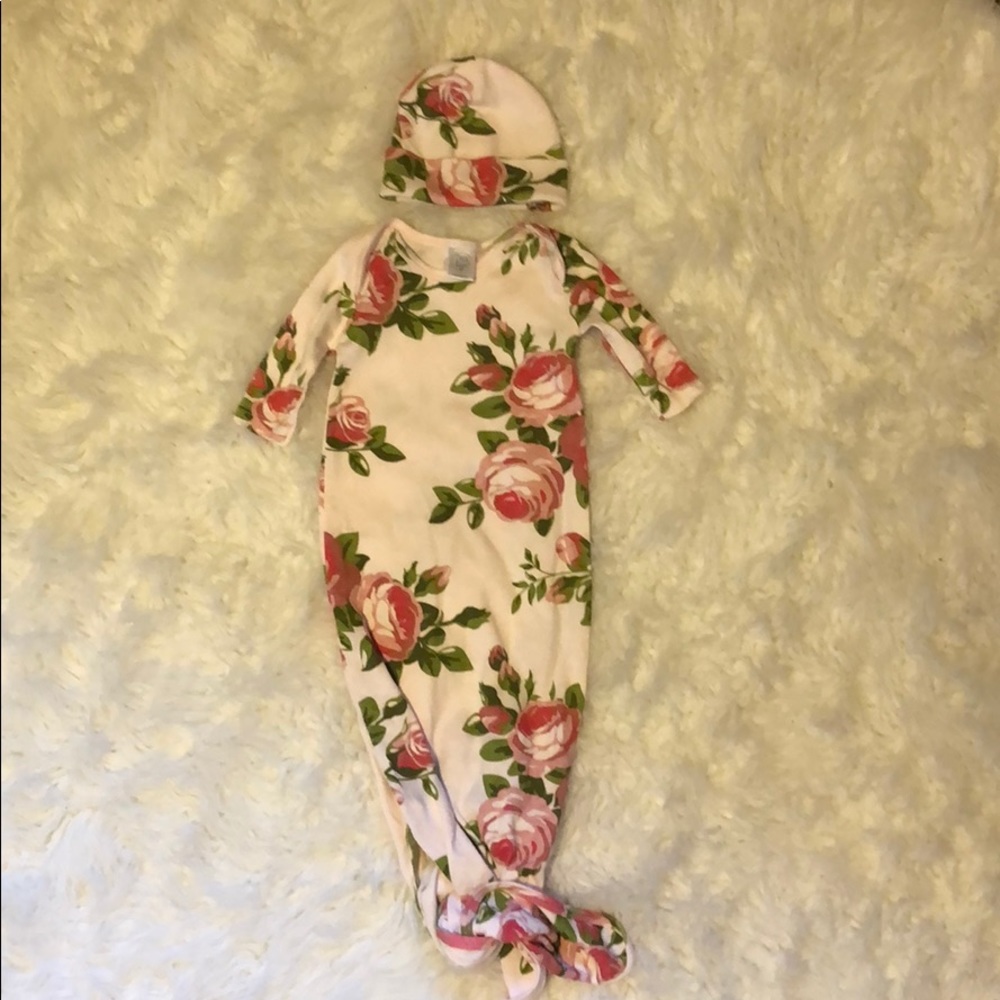 Tesa Babe Newborn gown and hat